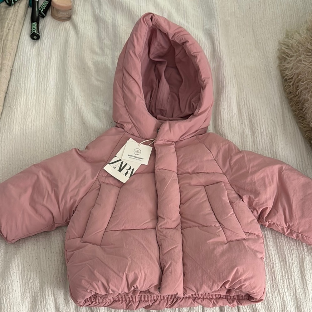 Zara Pink Puffer Jacket with Hood and Quilted Design